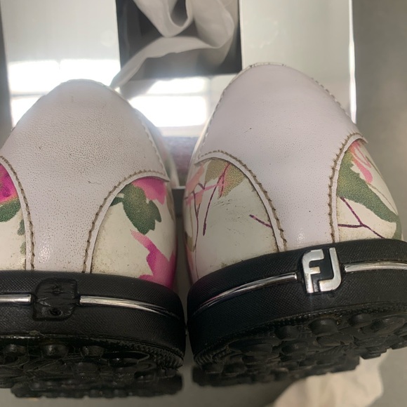 Ladies foot joy golf shoes - Picture 9 of 10
